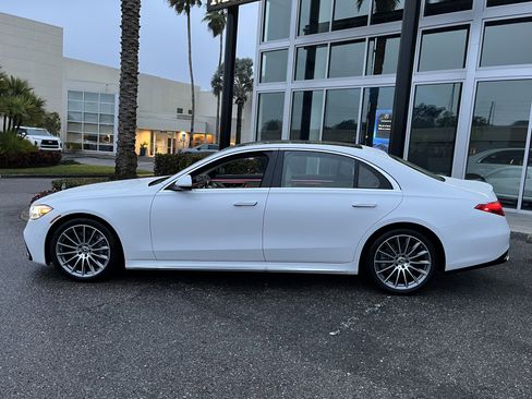 New 2025 Mercedes-Benz S 580 4MATIC Sedan image 3