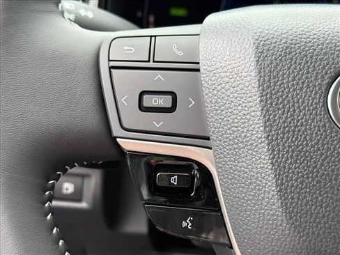 Used 2026 Toyota Camry SE w/ Multimedia Upgrade Package FWD image 24