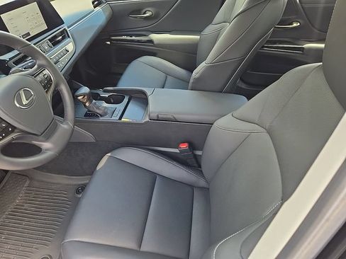 Certified 2025 Lexus ES 350 w/ Premium Package FWD image 11