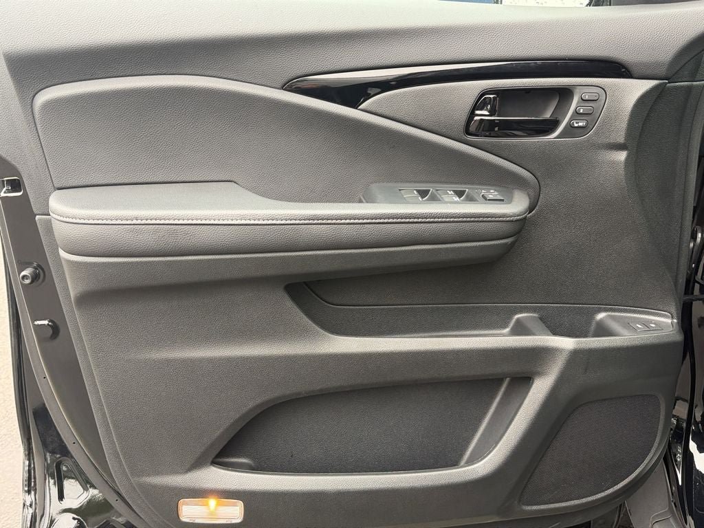 Used 2023 Honda Passport Elite image 20
