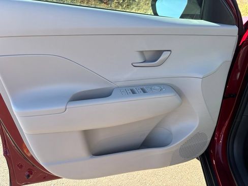 Used 2026 Hyundai Kona SEL Sport FWD image 12