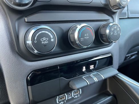 Used 2022 RAM 1500 Big Horn image 39