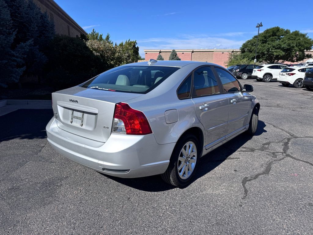 Used 2008 Volvo S40 2.4i FWD image 7