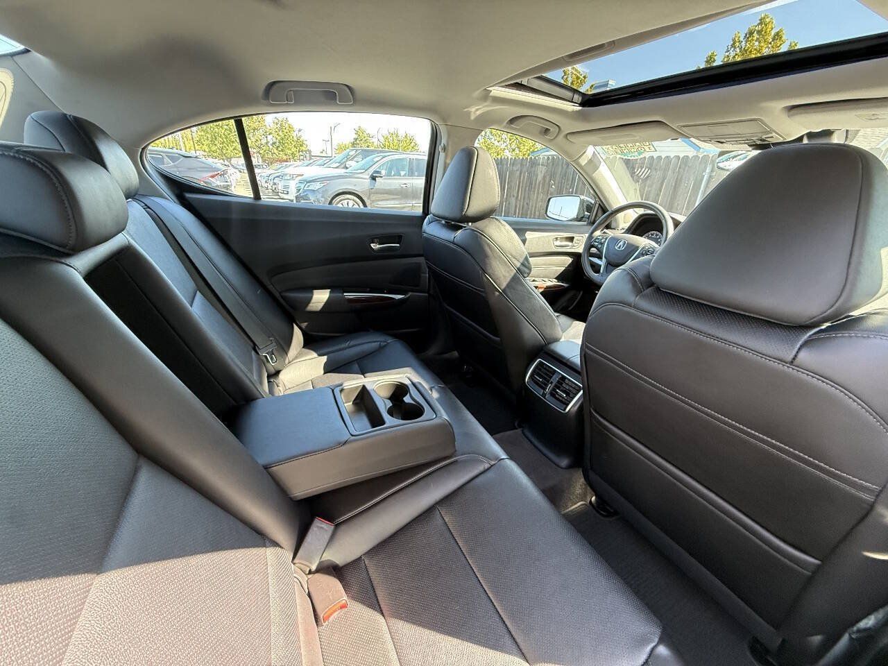Used 2015 Acura TLX w/ Technology Package FWD image 19