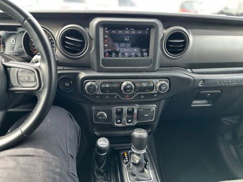 Used 2021 Jeep Wrangler Willys image 8