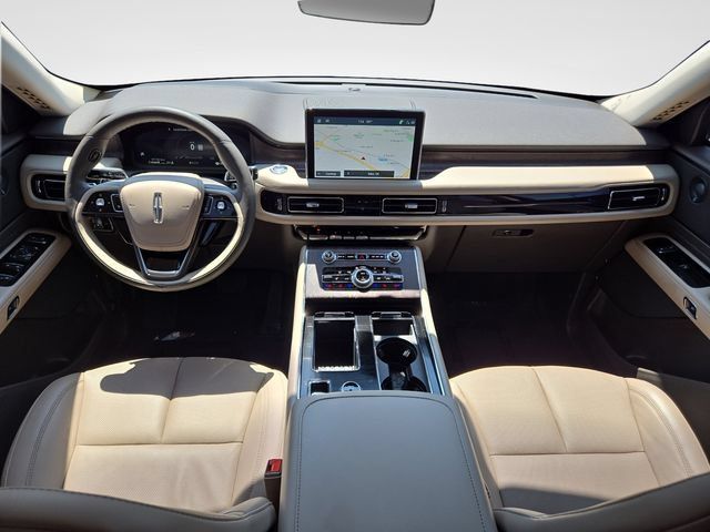 Used 2022 Lincoln Aviator Reserve w/ Elements Package Plus AWD/4WD image 9