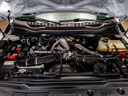 Used 2021 Ford F450 Lariat w/ Lariat Ultimate Package image 32