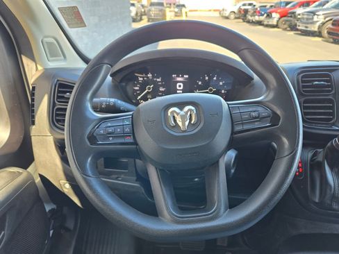 Used 2023 RAM ProMaster 2500 FWD image 18