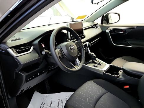 Certified 2025 Toyota RAV4 XLE image 15