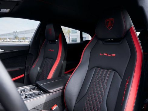 Used 2024 Lamborghini Urus Performante AWD/4WD image 53