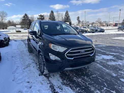 Used 2019 Ford EcoSport Titanium image 3