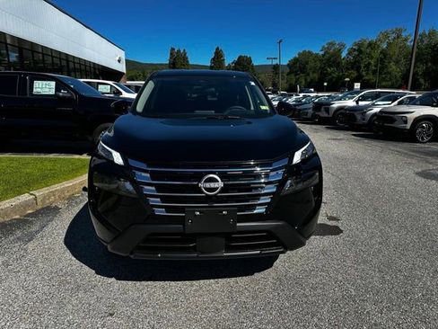 New 2026 Nissan Rogue SV image 2
