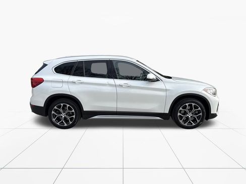 Used 2021 BMW X1 sDrive28i image 10