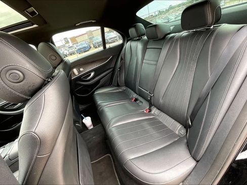 Used 2022 Mercedes-Benz E 350 Sedan image 28