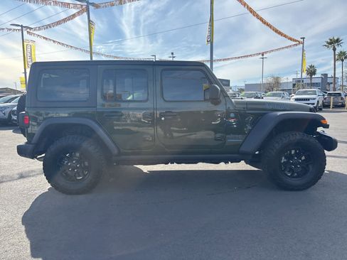 Used 2024 Jeep Wrangler Willys image 8