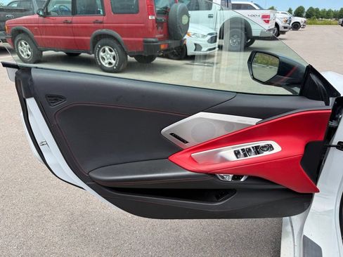 Used 2021 Chevrolet Corvette Stingray Preferred Conv w/ 2LT RWD image 6