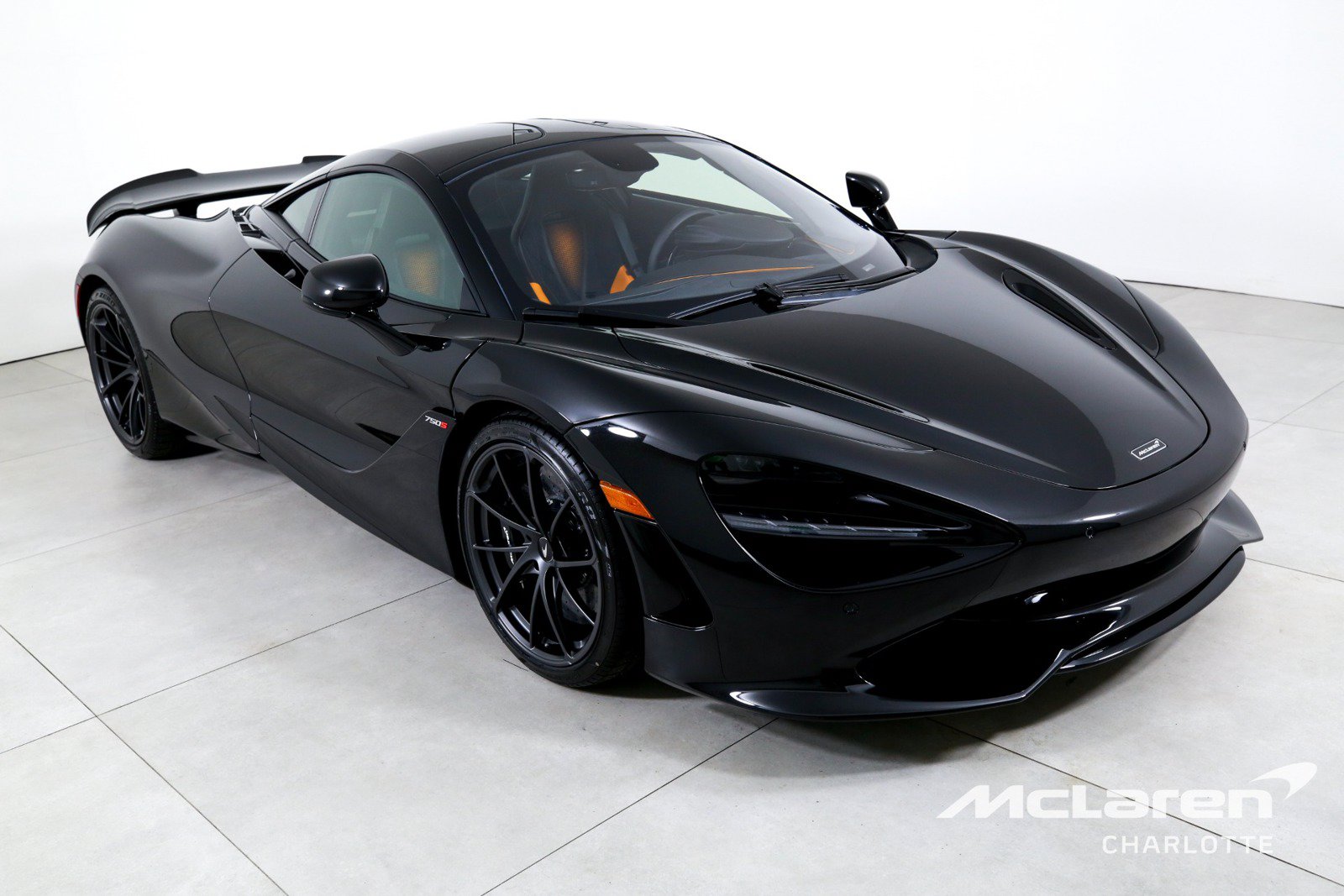 Used 2027 McLaren 750S RWD image 3