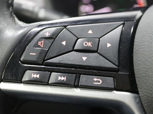 Used 2020 Nissan Altima 2.5 SV FWD image 40