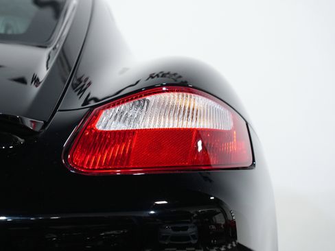 Used 2006 Porsche Cayman S image 17