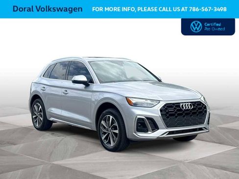Used 2023 Audi Q5 2.0T Premium w/ Convenience Package image 2