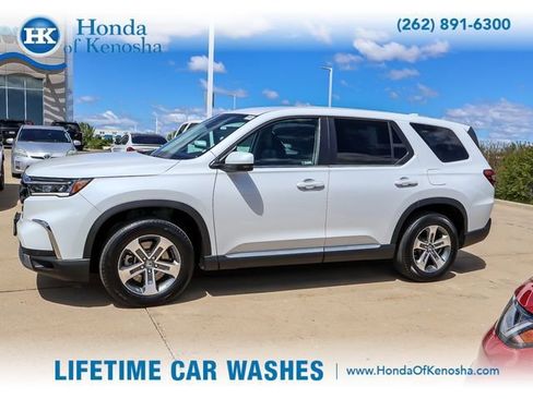 Certified 2025 Honda Pilot EX-L image 2