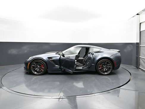 Used 2019 Chevrolet Corvette Z06 RWD image 35