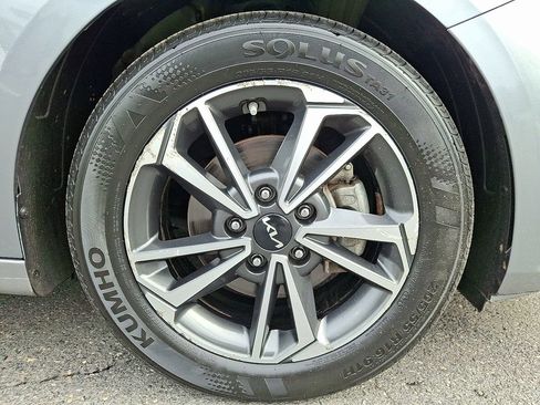 Used 2023 Kia Forte LXS FWD image 8