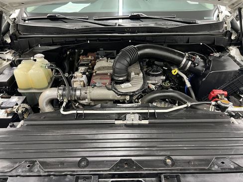 Used 2017 Nissan Titan Platinum Reserve image 28