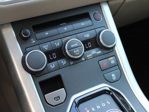 Used 2015 Land Rover Range Rover Evoque Pure Plus image 23