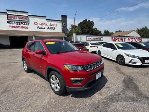 Used 2020 Jeep Compass Latitude FWD image 3