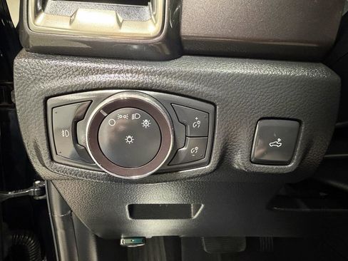 Used 2019 Ford Ranger Lariat w/ Equipment Group 501A Mid image 14