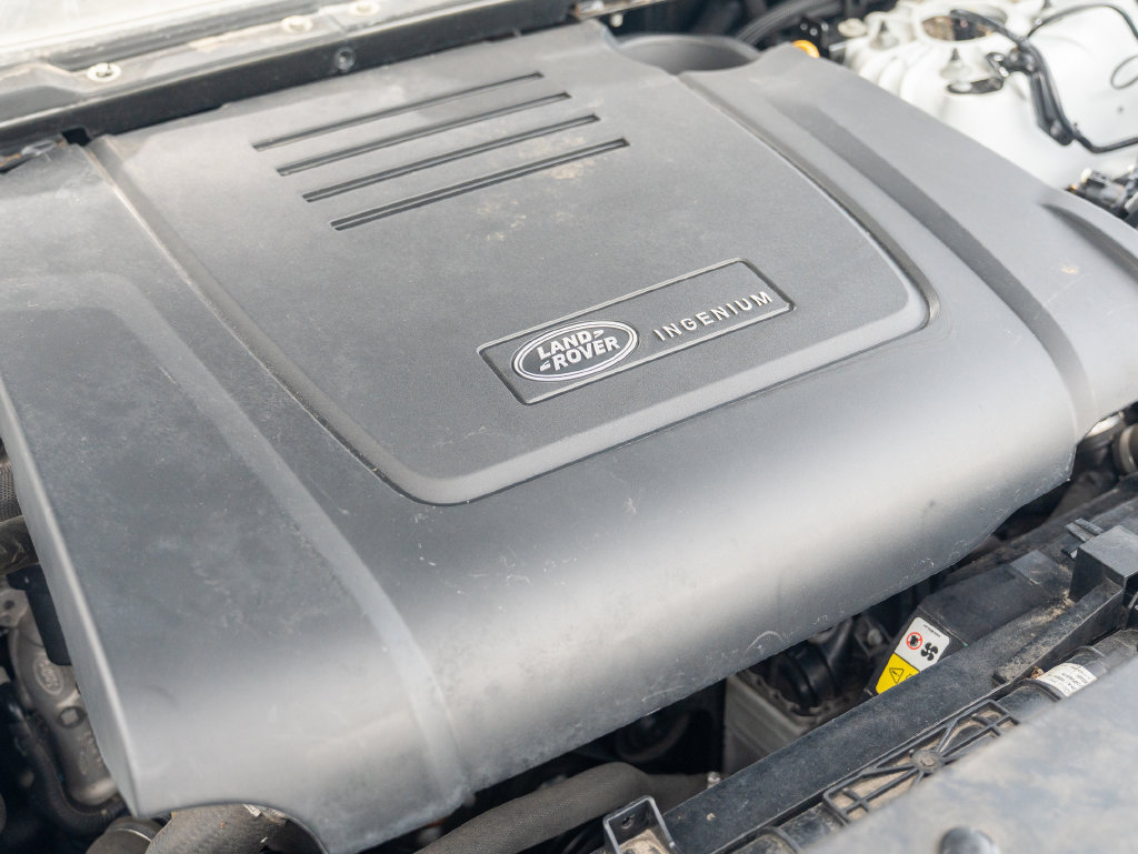 Used 2021 Land Rover Defender 110 S AWD/4WD image 38