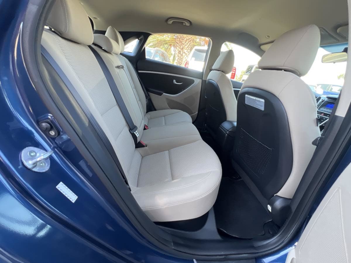 Used 2016 Hyundai Elantra GT FWD image 15