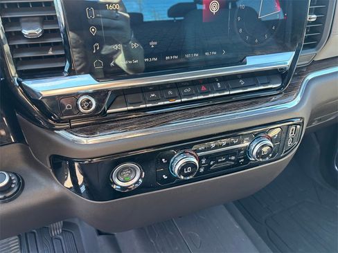 Used 2024 GMC Sierra 1500 SLE w/ X31 Off-Road Package image 19