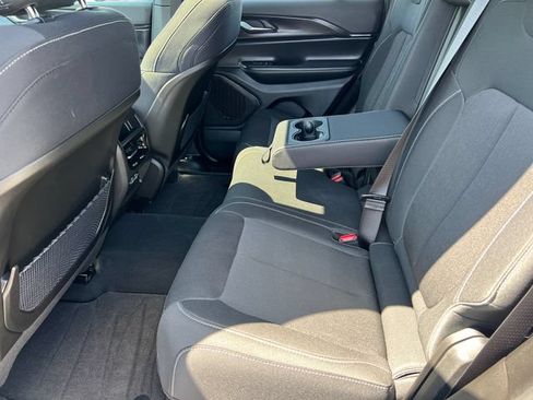 Certified 2025 Jeep Grand Cherokee Laredo X w/ Luxury Tech Group I AWD/4WD image 25