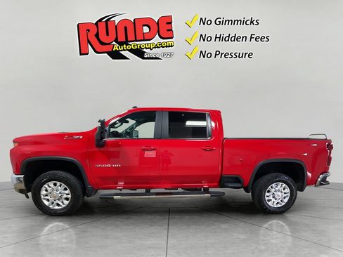 Used 2023 Chevrolet Silverado 3500 LT w/ Convenience Package AWD/4WD image 3