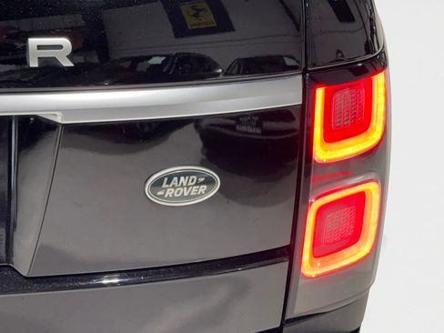 Used 2020 Land Rover Range Rover HSE image 25