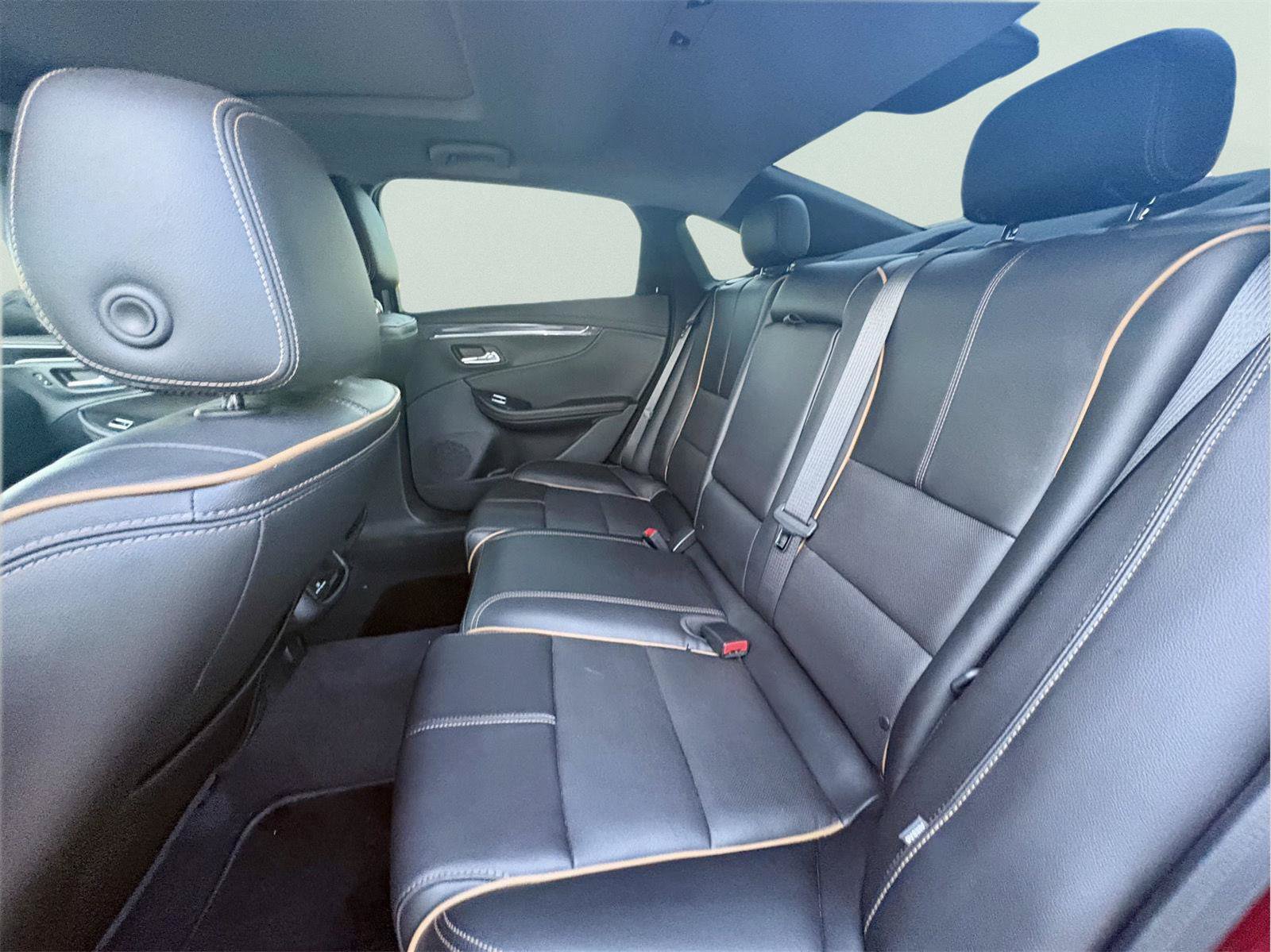 Used 2016 Chevrolet Impala LTZ w/ Enhanced Convenience Package FWD image 9