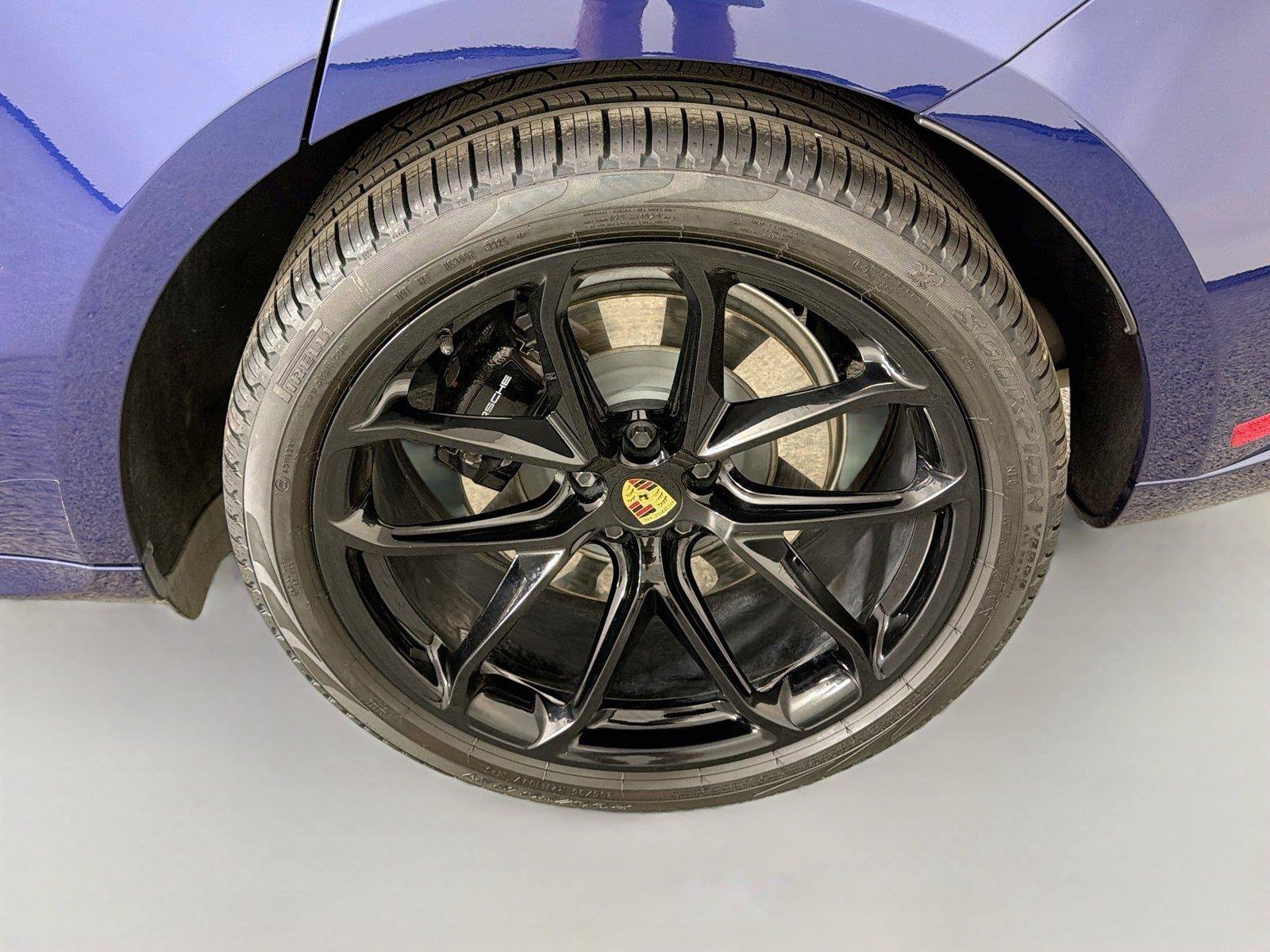 Certified 2024 Porsche Macan GTS AWD/4WD image 12