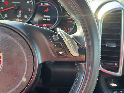 Used 2012 Porsche Cayenne image 25