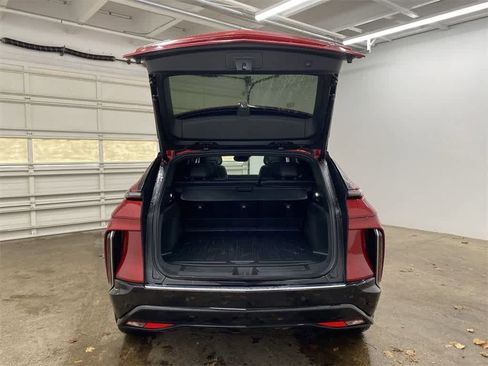 Certified 2025 Cadillac Lyriq Luxury w/ LPO, Floor Liner Package image 29