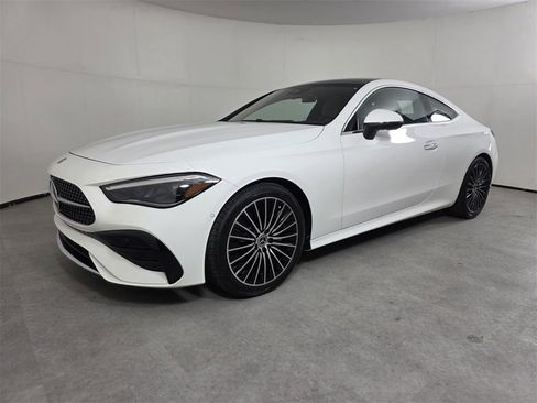 Certified 2024 Mercedes-Benz CLE 300 4MATIC Coupe image 8