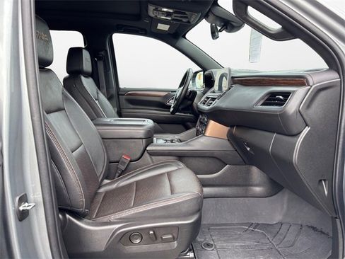 Used 2023 Chevrolet Suburban High Country w/ Premium Package 2 image 15
