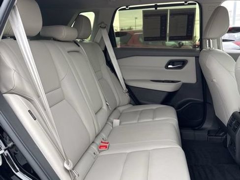 Certified 2023 Nissan Rogue SL w/ SL Premium Package AWD/4WD image 15