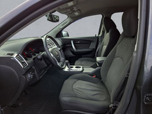 Used 2012 GMC Acadia SLE image 11