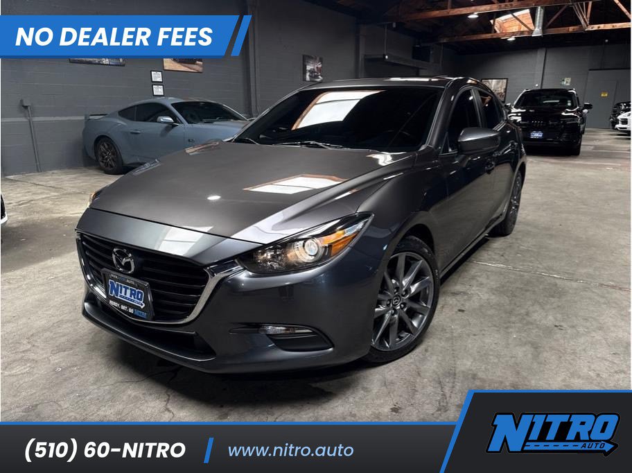 Used 2018 MAZDA MAZDA3 Touring FWD image 1