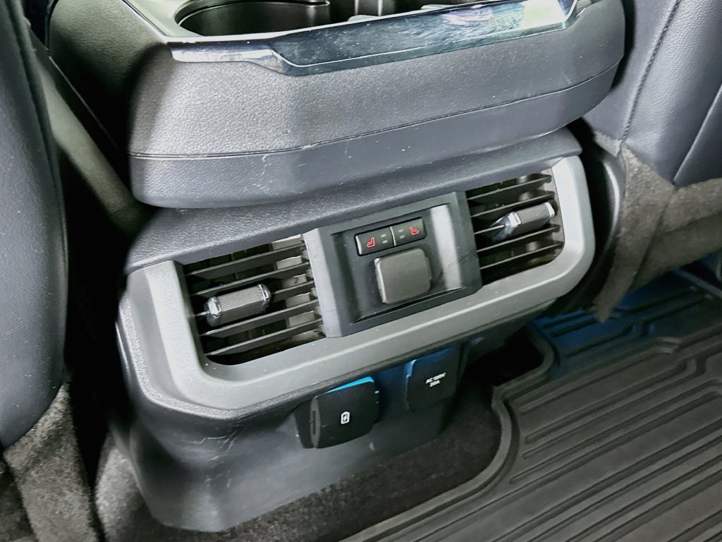 Used 2024 Ford F150 Lariat w/ Equipment Group 502A High AWD/4WD image 34
