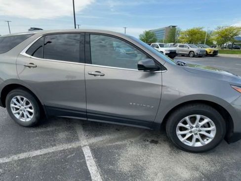 Used 2018 Chevrolet Equinox LT FWD image 3