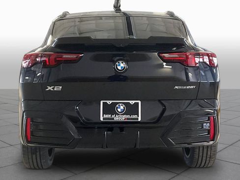 New 2026 BMW X2 xDrive28i w/ Technology Package AWD/4WD image 4