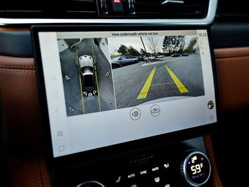 New 2026 Jaguar F-PACE R-Dynamic S image 41